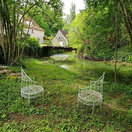 Le Moulin De Jules Et Akasha Bed & Breakfast Labastide-Murat Ngoại thất bức ảnh
