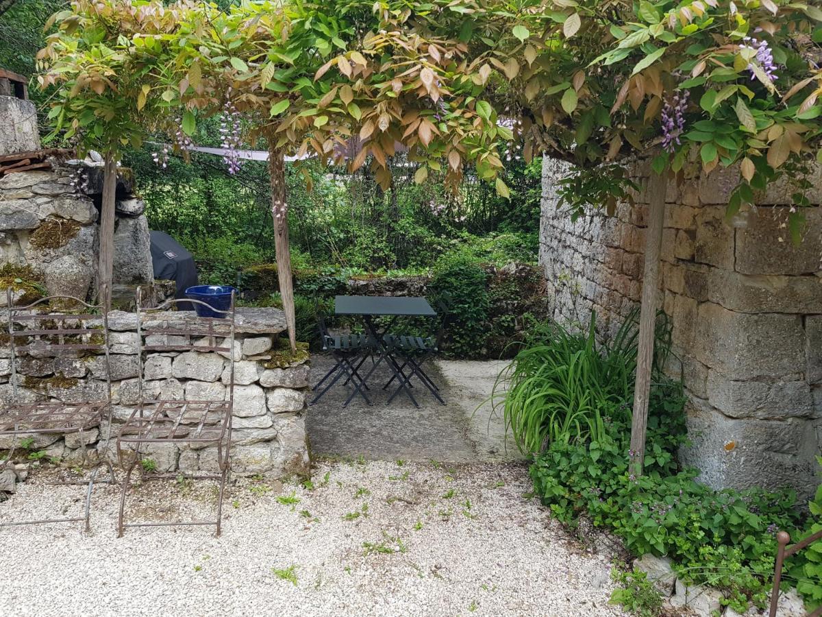 Le Moulin De Jules Et Akasha Bed & Breakfast Labastide-Murat Ngoại thất bức ảnh