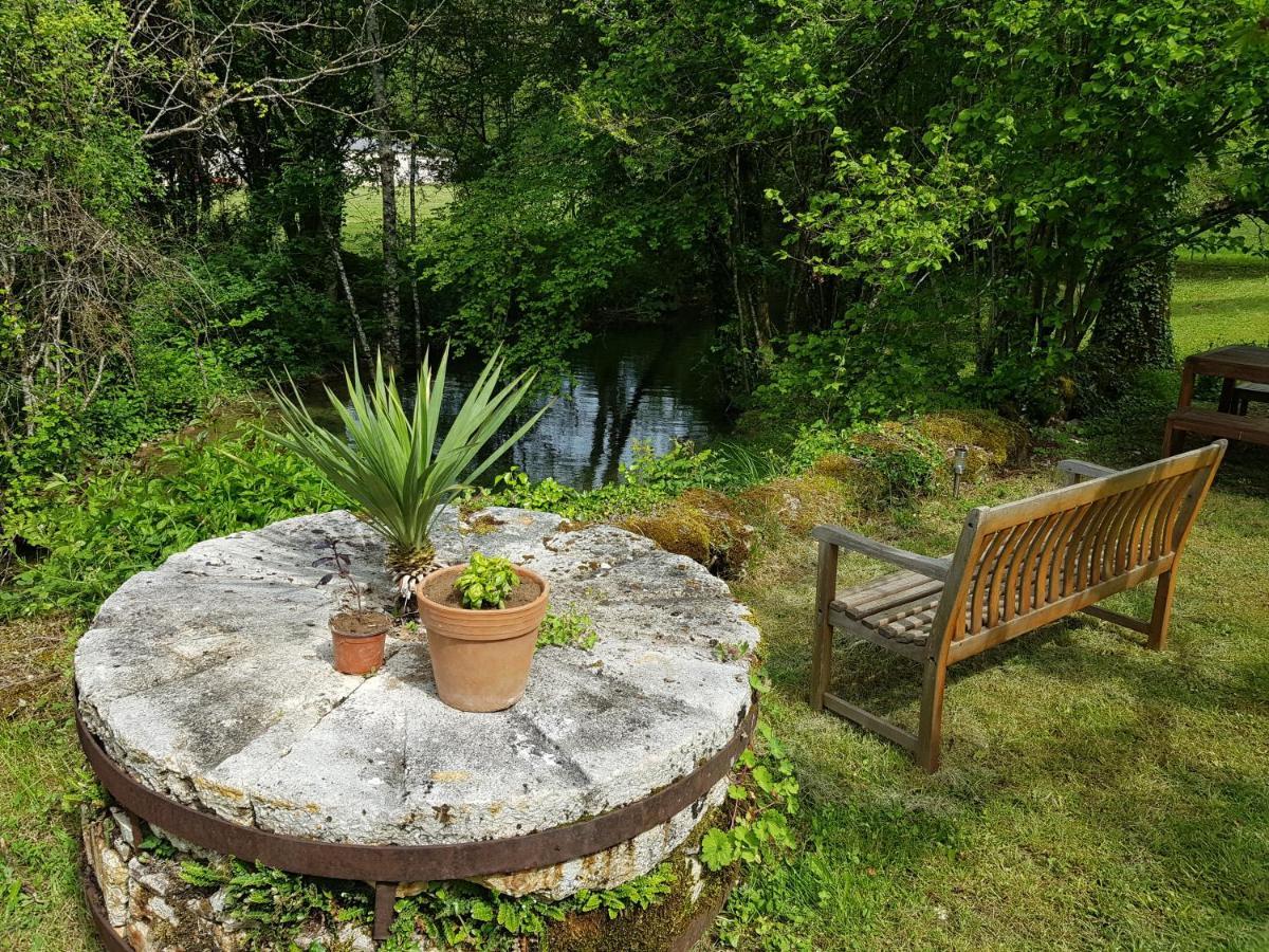 Le Moulin De Jules Et Akasha Bed & Breakfast Labastide-Murat Ngoại thất bức ảnh